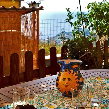 Casa Vacanze Marale كاستلمولا المظهر الخارجي الصورة