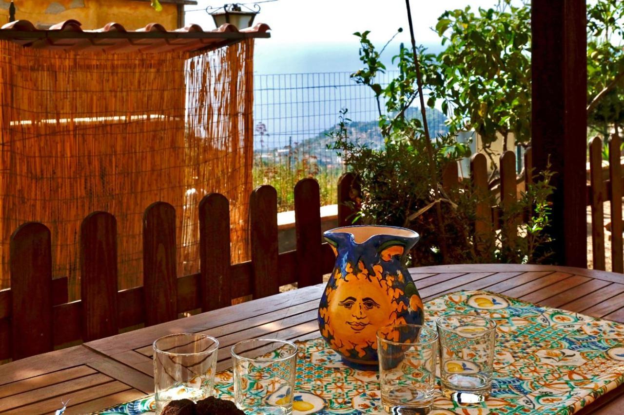 Casa Vacanze Marale كاستلمولا المظهر الخارجي الصورة