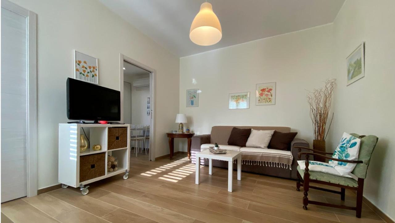 Casa Vacanze Marale كاستلمولا المظهر الخارجي الصورة