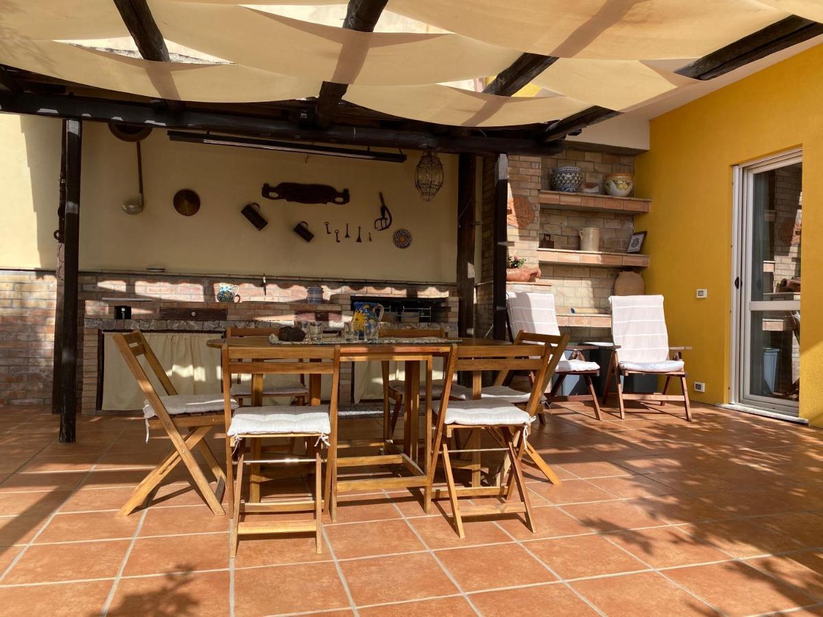 Casa Vacanze Marale كاستلمولا المظهر الخارجي الصورة
